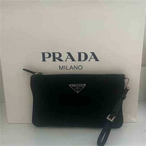 prada 1nh545|New Prada 1NH545 Black Piatto Maniglia Nylon Zip .